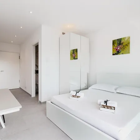 Campus {30 Wonderful Smart Suites} In The Area Hotel