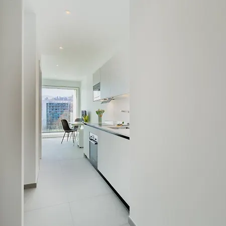 Campus {30 Wonderful Smart Suites} In The Area