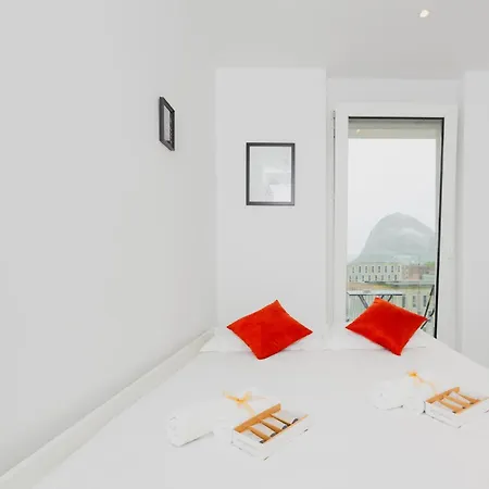 Campus {30 Wonderful Smart Suites} In The Area Hotel *
