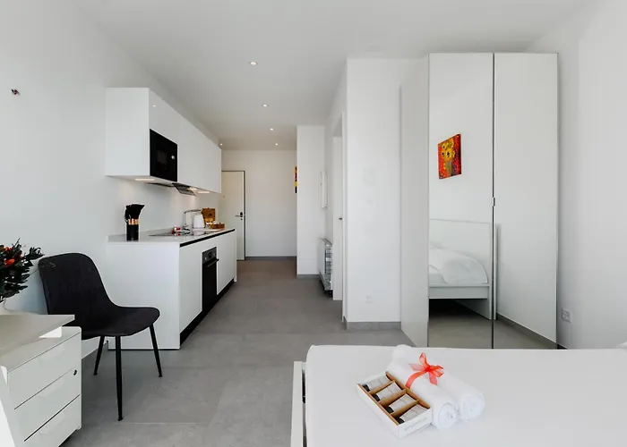 Hotel Campus 45 Wonderful Smart In The Area *