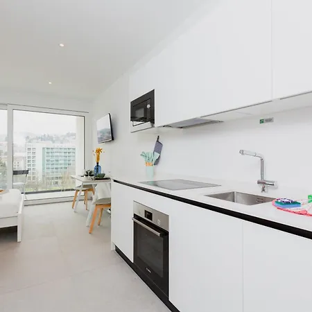 Campus {30 Wonderful Smart Suites} In The Area Лугано
