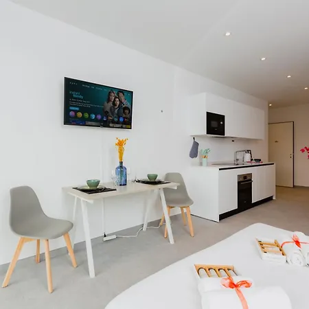 Campus {30 Wonderful Smart Suites} In The Area Готель